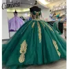 Green Quinceanera Green Robes Robe de bal Gold Per perle en dentelle Sweet 16 Robe Princess Lace Up Vestido de 15 anos