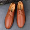 Sapatos casuais moda homens escorregam elegantes para negócios de couro genuíno oxfords de lacta leves masculinos dirigindo
