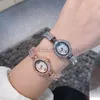 Montre-bracelets pour les nouvelles montres pour femmes Trois points de surthes Watch Top Brand de luxe en acier accessoires Accessoires LADE à quatre feuilles Fashion CCity