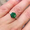 Banden huitan geometrische vorm groene kubieke zirkonia vingerring voor vrouwen elegante bruiloft engage party accessoire nieuw ontworpen sieraden