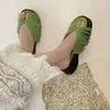 Hausschuhe Retro -Plattform Slipper Frauen auf Flip Flop Schuhe Strandkeile Sandalen Weibliche Quasten Outdoor Partyrutschen Sandalien muje