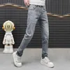 Jeans di fascia alta da uomo alla moda di marca alla moda in forma spostata a molla di alta gamma pantaloni estivi in stile estate