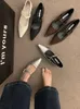 Chaussures pour femmes designer Chaussures décontractées françaises poitrine plate Sole Femme 2024 Printemps et automne Nouvelle ligne droite coupée peu profonde avec chaussures Sier Mary Jane