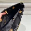 Il designer Top the Line Cowhide Vintage Bocket Bag è pigro casual e facile da trasportare la parte superiore del corpo è pieno di sorprese e un senso di lusso è completamente commovente