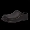 Sandaler mäns anti-skidoljebeständiga vattentäta slitstödda lätta lata strandmode casual kockskor