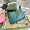 Sac à bandoulière sous-armure de luxe Femmes Véricères cuir en cuir noir vert sacs à main hasp petits sacs à main de haute qualité filles dame de grande capacité portefeuille rose fourreau de plage sac