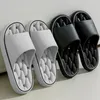 Wolkenruhrschuhe für Männer Flip Flops Strand Sandalen Badezimmer Nicht -Slides Slides Frauen Innenhausloch Schuhe Mann Slipper 240417