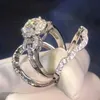 Bagues de mariage exquise couleurs argentées incrustées avec des bagues de fiançailles en zircon blanches