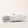 Scarpe fitness primavera/estate 2024 modello di serpente casual europeo e americano Sports piatti donne PU White FA-12