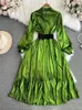 Lässige Kleider Vintage solide elegante Falten Laternenhülle Langständer Kragen V-Ausschnitt Kleider Frauen Mode Herbst Frühling