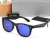 Nouvelle marque classique Wayfarer Luxury Square Sunglasses Men Femmes Femmes Cadre d'acétate avec verrures Ray Lenses de soleil pour Male