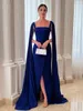 Blue Ruffle Square Collar Front Slit Avondjurken Mouwloos met Cape Mermaid Celebrity -jurk voor dames speciale gelegenheid jurk