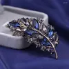 Broches Vintage Crystal Luxury Rignestone Botanical Leaf Brooch Fashion Feather Pin pour femmes Banquet Robe Bijoux Accessoires