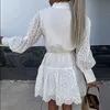 Fashion Holiday Beach Dresco de cor sólida Vestido feminino Standup Lace Splicing Splicing elegante botão de manga longa Bohemian 240419