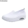 Scarpe casual tuinanle donne piattaforma mesh slittamento traspirato su una donna sola spessa più dimensioni non sneaker bianche non slip zapatos de mujer