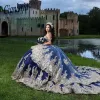 2024 Królewska Niebieska Suknia Ball Sukienki Quinceanera Sparkle Złote Koronkowe Aplikacje Krzyki Kryształy Vestidos de 15 Anos