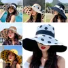 Berets breiter Krempe Frauen Sonnenvisor Hat Mode faltbare Eimer Hats Beach Cap geflimmte Anti-UV-Sommer