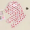 1-5y Saint Valentin Enfants Enfants pour garçons filles Pyjama sets coeur Impression de coeur bouton de satin à manches longues Shirtspants Nightwear 240418