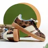 Tênis de crianças atléticas, designer de moda infantil, sapatos casuais não deslizantes para meninos ganchos de tênis respiráveis de sapato de sapato externo de melhor qualidade 24-37