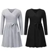 Casual klänningar eleganta och vackra kvinnors 2024 Kvinnliga kort klänning Autumn Winter Long Sleeve Sticked Mini -kläder