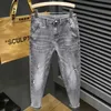 Herren Jeans High-End-Designer Luxus Männer Slim Fit Casual Frühlings- und Herbst-Jeans Stretch Cowboy gewaschener dünner dünner grauer Hosen 240423