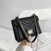 Umhängetaschen Vintage PU Leder Crossbody für Frauen Ketten Designer Handtaschen Damen Süßigkeiten Farben Trends Totes