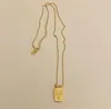 Kolye 18k Gold Ins Otantik 925 STERLING Gümüş Harfler Oyulmuş Kare Etiket Kolye Takı Dostluk Hediyesi C-B1005