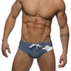 Herrbadkläder Ny sommarbadkläder sexiga herrar bad baddräkt Nylon snabba torra badstammar mode manlig strand surfing shorts zwembroek heren d240424