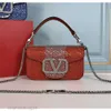 肩Vlogooデザイナーバッグ女性Valens New Bags Luxury Portable Small Square Letter Handbag Brass Magnetic Single Buckle Light Messenger SBW6