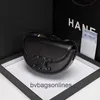 High -End -Designer -Taschen für Frauen Celli halbe runde Satteltasche für Frauen Neue trendige Leder -Halbmond -Tasche Einzelschulter -Crossbody -Tasche Achselhöhle Black Original 1to1