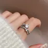 Band Huitan New Twist Design Fancy Women Finger Rings with Shiny Cubic Zirconia Exquisite Engage Wedding Accessories Fashion Jewelry