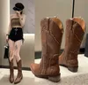 Boots Studded Boots Women 2023 Low Heel Cowboy Chelsea Western Short Leather Knee High Luxury Designer Gothic New Rock Shoes VintageL2404