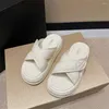 Slipare glidbeständiga 35-40 kvinnors blå stövlar röda sandaler för kvinnor skor roliga sneakers sport tenismasculine sapa