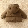 Cappotti 2023 Nuovo cappotto per bambini Inverno addensato giù per ragazze ragazzi peluche calde capispalla per bambini con cappuccio con cappuccio con cappuccio con cappuccio da neote