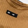 2024 Designer di alta qualità Summer Knit Fashion Temperament Slim-Fit Lettera Midriff Logo Halter Geste Abito Pieglia Abito Donne