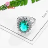 Klusterringar Flower Christmas Jewelry Gifts Green Cz Cunic Zirconia Stone Wedding For Women 925 Sterling Silver Party Finger Ring