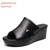 Slippare Fashion äkta läderskor Kvinnokilar Summer 2024 High Heels Platform Slides Office Model