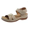 Casual Shoes 2024 Sandaler stor storlek kvinnliga skoskogar kil Öppen tå Big Girls Fashion Beige Low Beach Platform Peep Comfort Back