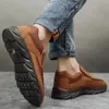 캐주얼 신발 남자 로퍼 2024 스니커 패션 가죽 편안한 zapatos de hombre 보트