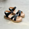 Sandálias de couro real meninas sandálias romanas arco de pé solo menino sapatos de jardim de jardim de verão crianças sapatos de princesa sandálias infantis 240423