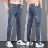Jeans masculin Nouveau créateur de luxe de mode coréen street mens jeans vestime haut de gamme hommes décontractés classiques premium pantalon de golf pantalon coton 240423