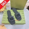 كعب منخفضة من النعال النسائية شقق مطاطية البغال Claquette Female Summer Beach Shoes Flips Flops Luxury Sandals Woman Fabriced Slids Slids Slides