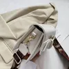 Axelväskor Messenger Sense Women's Fashion Handbag Multi-Function Bag Outdoor Style Cowhide Senkey 2024