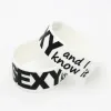 Bracelets 1pc Bracelets en silicone Bracelets Sexy et je sais que le bracelet Men Black Red Letter Bracelet Couple Femmes Men Bijoux Gift Sh115