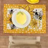 Table Cloth 4pcs Heat Resistant Placemats Flower Bees Place Mats Decors Linen Fabric For Dining Kitchen Farmhouses