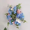 Faux floral verdure de 30 cm Rose bleu blanc Bonne de fleurs brodées 2024 Spring Wedding Party Pâques Décoration du mur artificiel Anneau T240422