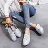 Casual Shoes äkta lädersneakers för kvinnor plus storlek 42 vårens sommar skate damer vulkaniserade lilla vita