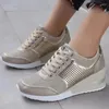 Scarpe casual 2024 Sneaker a cuneo piattaforma mesh piattaforma a colori solidi con cerniera di fondo spesso vulcanizzato per zapatos de mujer da donna