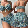 Kvinnors badkläder 2024 Floral Print Swimsuit Women Three-Piece Beachskirt Bikini Sexig Hardcup Push Up Bathing Suit High midje strandkläder