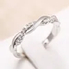 Bröllopsringar Fancy Womens Finger Ring Twist Band med mousserande kubiska zirkoniet Het bröllopsförlovningsringar mode mångsidiga smycken